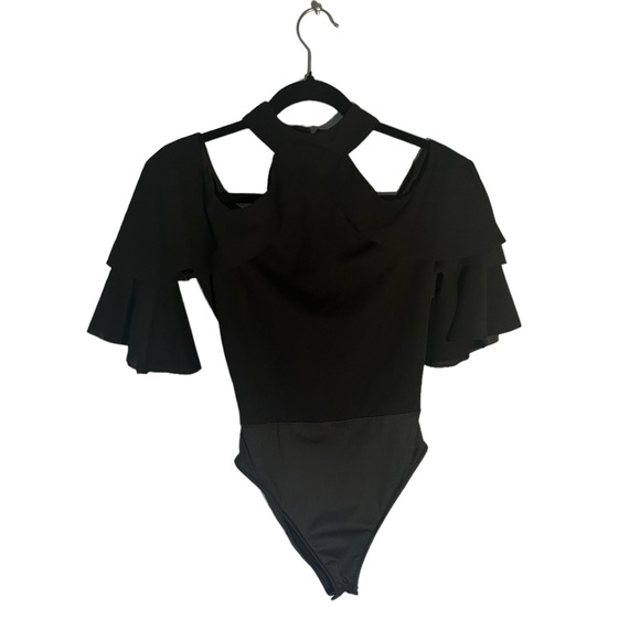 Soly Hux Women's Ruffle Trim Cold Shoulder  Sz. Med.  265 - Picture 1 of 8